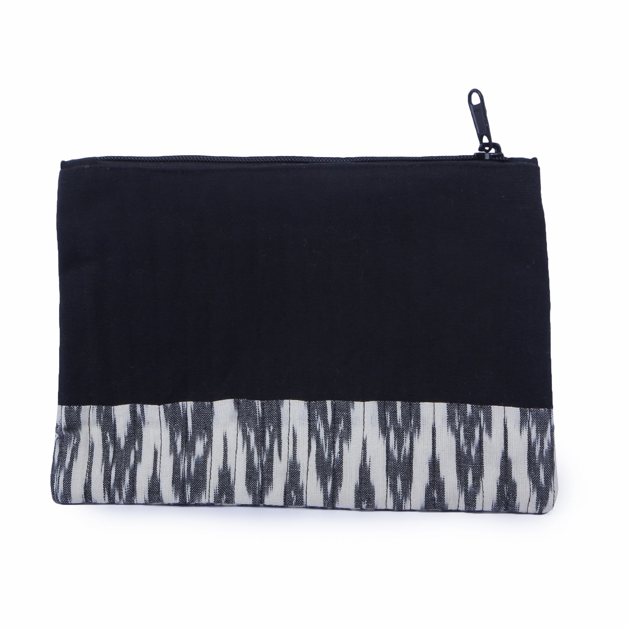 Ila pouch